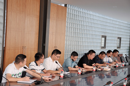 江北區(qū)委書(shū)記華偉蒞臨公司調(diào)研