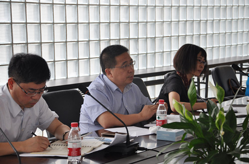 區(qū)領(lǐng)導(dǎo)到物聯(lián)網(wǎng)產(chǎn)業(yè)園現(xiàn)場(chǎng)辦公